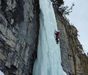 Cascade au Orres: Dancing Fall Cascade au Orres: Dancing Fall