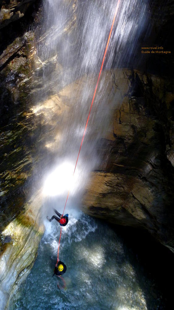 Ambiance au canyon de Foresto. Clic pour voir en grand ! Ambiance au canyon de Foresto