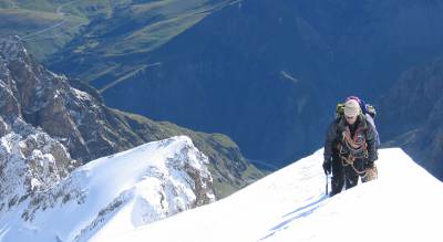 en montant à la Meije Orientale en montant à la Meije Orientale