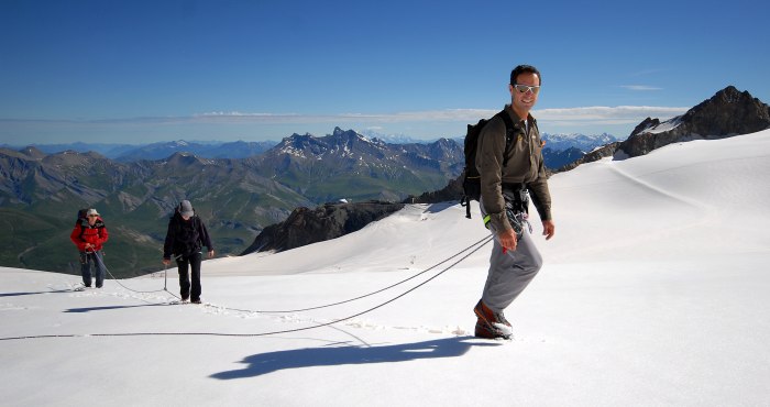 Randonnée glaciaire sur le glacier de la Girose à La Grave La Meije Randonnée glaciaire sur le glacier de la Girose à La Grave La Meije