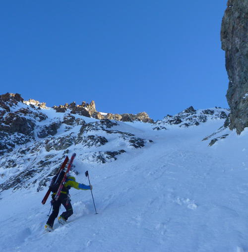 Le couloir Coolidge pour monter au Pelvoux. Clic pour voir en grand ! Le couloir Coolidge pour monter au Pelvoux.