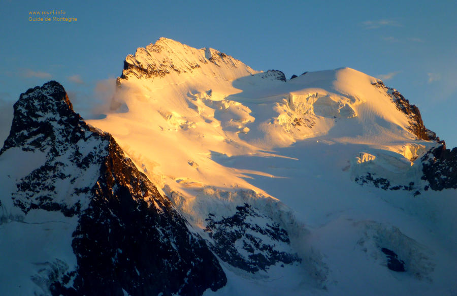 ski de rando sur le Dome des neiges des Ecrins  ski de rando sur le Dome de neige des Ecrins.