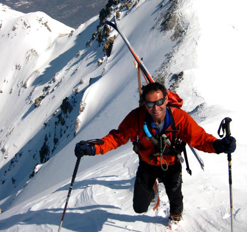 Ski alpinisme sur l'arête entre le Pic Jean Rey et Peyre Eyraute.  Ski alpinisme sur l'arête entre le Pic Jean Rey et Peyre Eyraute