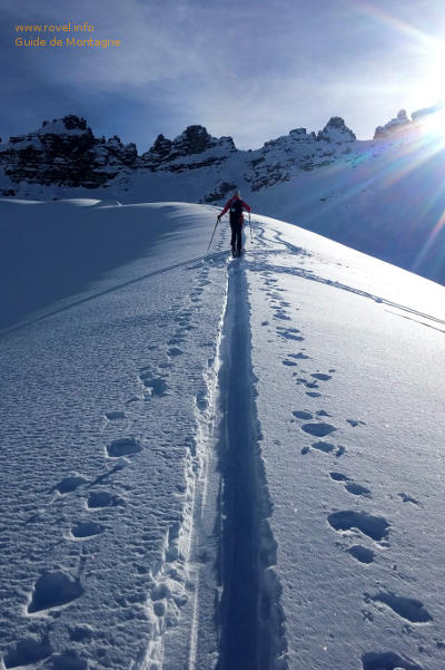 Ski de rando au dessus de Cervière dans le Brianconnais. Clic pour voir en grand ! Ski de rando au dessus de Cervière dans le Brianconnais