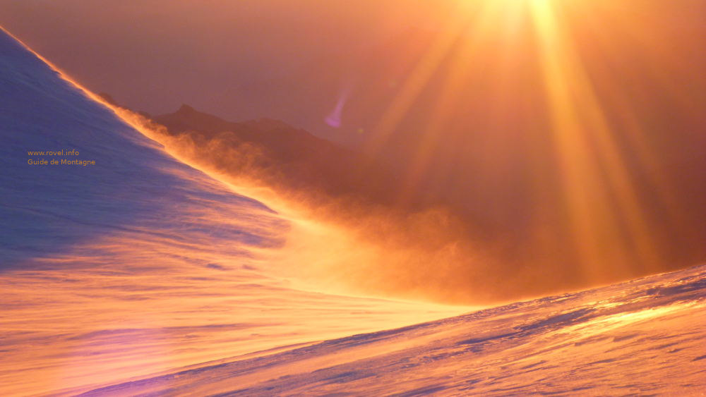 En montant à la pyramide Vincent.  En montant à la pyramide Vincent.