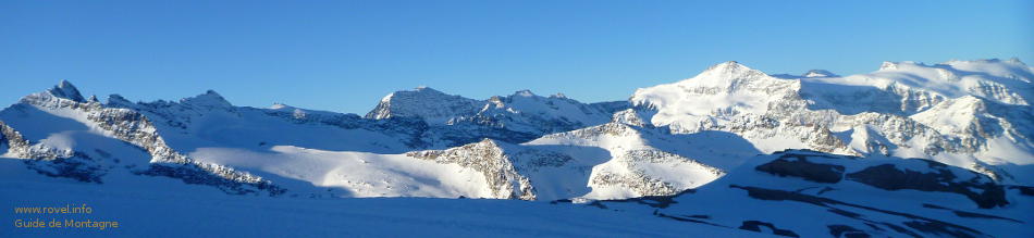 La chaîne Albaron glacier du vallonnet vu depuis le refuge Carro. La chaîne Albaron glacier du vallonnet vu depuis le refuge Carro